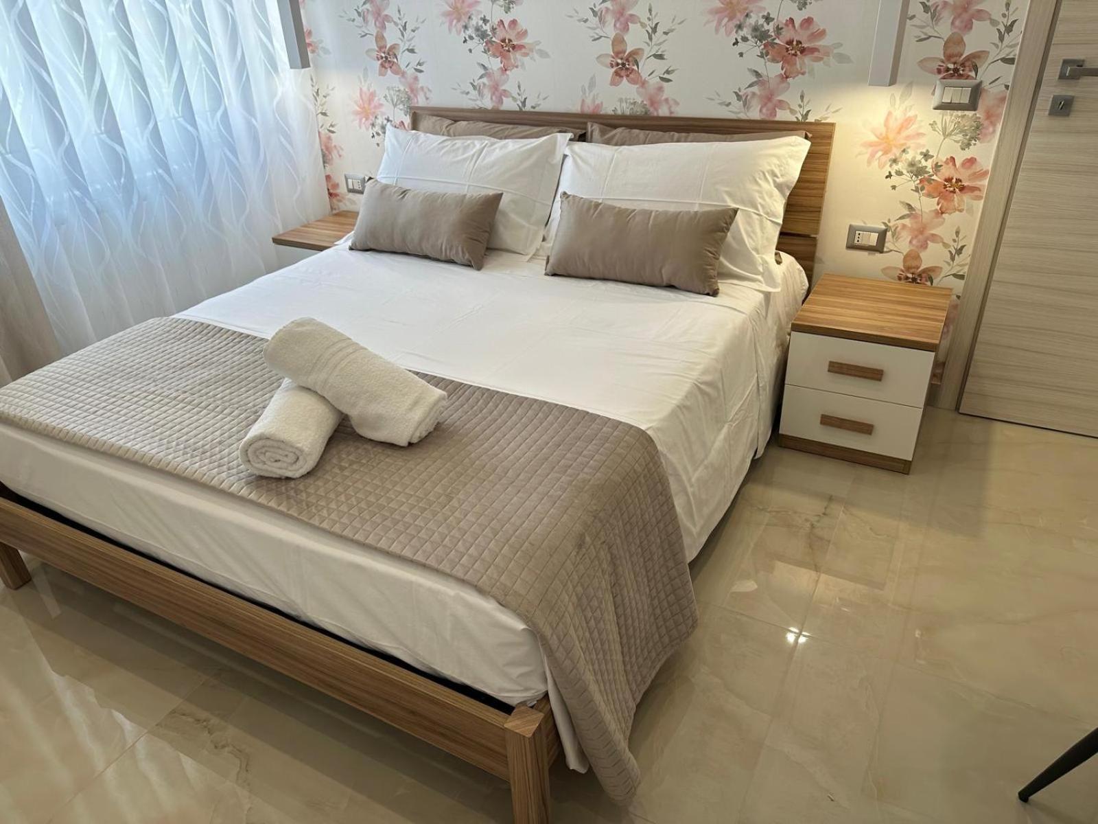 Leonida Apartment *